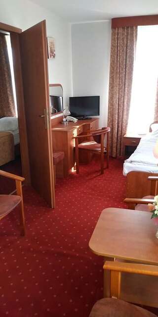 Отель Hotel Korona Цеханув Апартаменты с 1 спальней-2