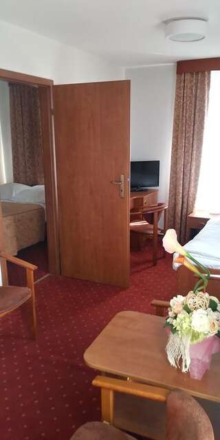 Отель Hotel Korona Цеханув Апартаменты с 1 спальней-3